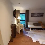 Haus Monika Апартаменты *